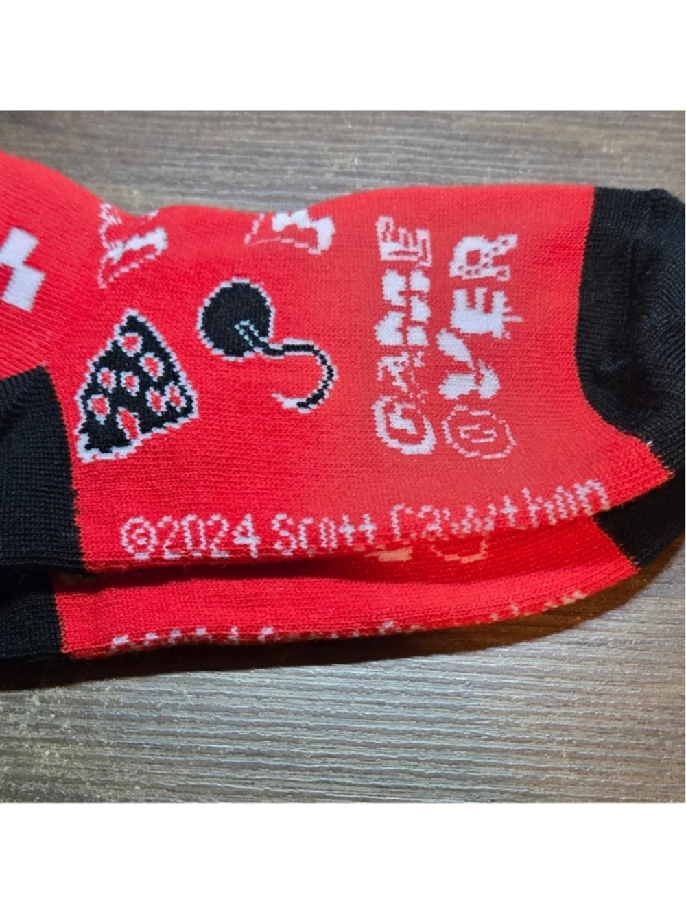 2024 Scott Cawthon FANF Five Nights At Freddies Game Over Red Casual Socks